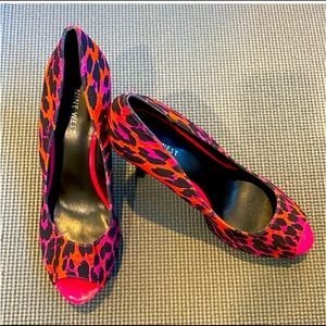 Nine West pink leopard print heels   Size 11